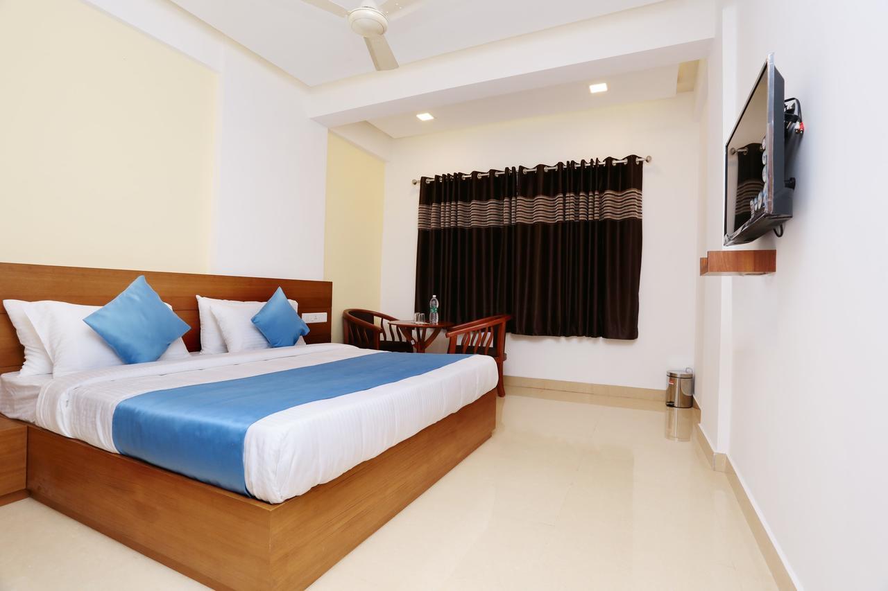 Hotel Ayodhya Residency Kozhikode Esterno foto